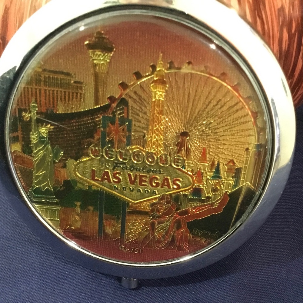 Las Vegas Gold Shimmer Circular Compact Mirror